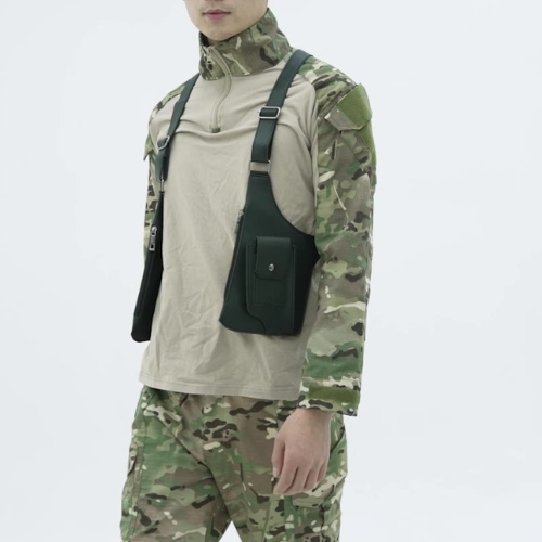 Vantyx™ – Sac Harnais Design en Cuir Résistant & Élégant.